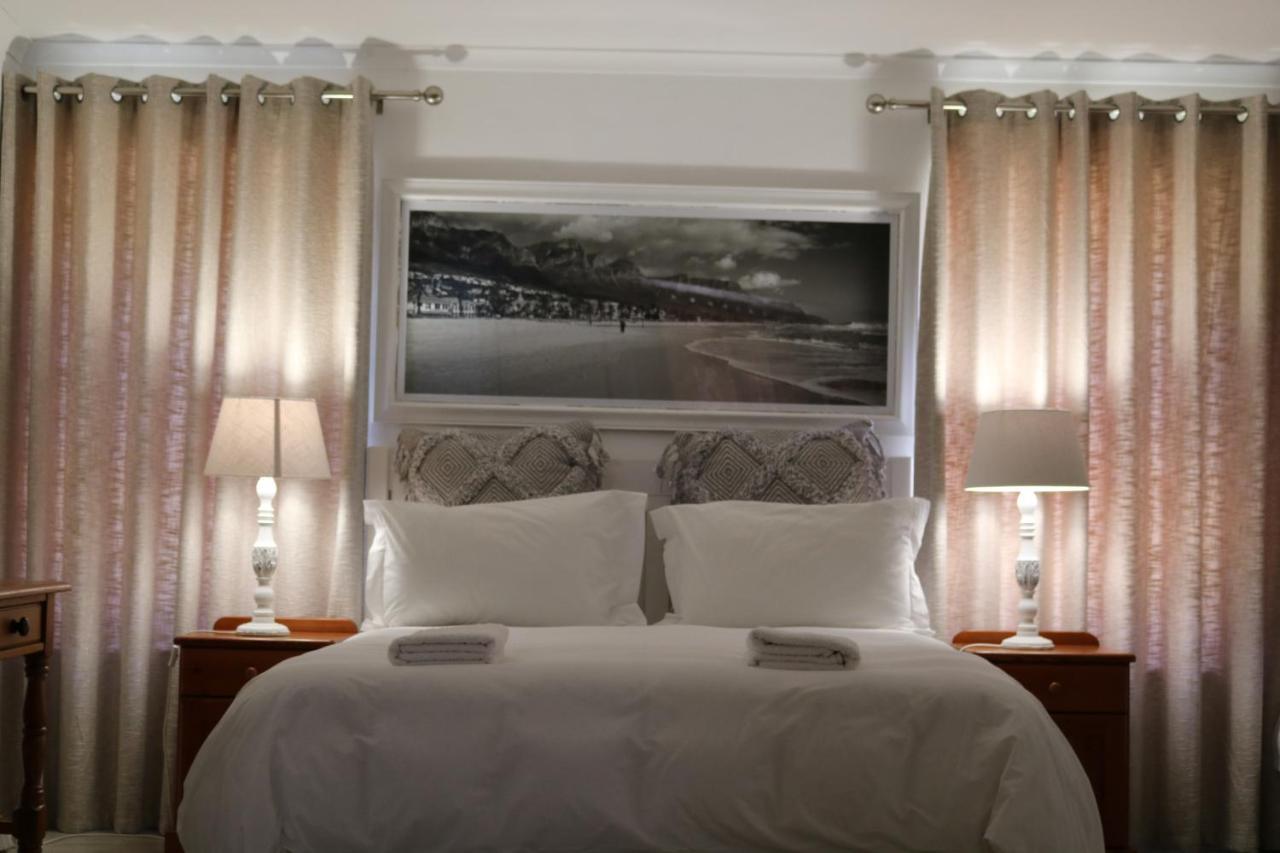 Goose Green Lodge Noordhoek Exterior photo